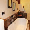 Отель Cherry Lane Self Catering and BB - Romantic Honeymoon Suite for 2 Bloemfontein, фото 6