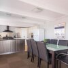 Отель Bridport Holiday House, фото 13