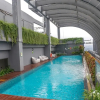 Отель Spacious And Comfy 2Br At L'Avenue Pancoran Apartment, фото 13