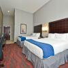 Отель Holiday Inn Express & Suites Utica, an IHG Hotel, фото 5