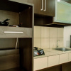 Отель Elegant And Homey Studio At Paramount Skyline Apartment, фото 10