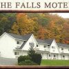 Отель The Falls Motel в Монтор-Фолсе