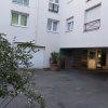 Отель T2 Parking a Reserver Wi-Fi 10' a Pied du Port, фото 1