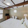 Отель Custom Eco W/ Large Balcony, Walk Downtown 3 Bedroom Home, фото 6