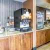 Отель Comfort Inn & Suites Market - Airport, фото 11