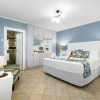 Отель Remodeled 3br2ba Cozy Central Private Pool, фото 4