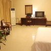 Отель Hosenic Holiday Inn - Zibo, фото 15