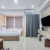 Отель Warm And Simply Look Studio Room Apartment Urban Heights Residences, фото 6