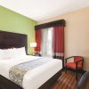 Отель La Quinta Inn & Suites by Wyndham Tampa Bay Area-Tampa South, фото 3
