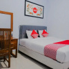 Отель Bing Jaya Guest House by OYO Rooms, фото 16