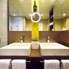Отель Mercure City Groningen Martiniplaza Hotel, фото 8