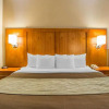 Отель Comfort Inn & Suites North, фото 2