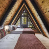 Отель Horizon by Avantstay Stunning A-frame Cabin w/ Hot Tub, Billiards, Lake Views, фото 2