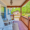 Отель Beachy Oak Island Family Home - 1 Mi to Ocean!, фото 8