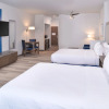 Отель Holiday Inn Express & Suites Houston E - Pasadena, an IHG Hotel, фото 7