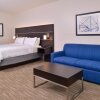 Отель Holiday Inn Express & Suites Mall of America - MSP Airport, an IHG Hotel, фото 13