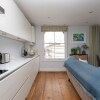 Отель Spacious 3 Bedroom in Notting Hill With Balcony, фото 12