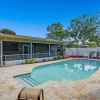 Отель NEW Adorable Villa 7 min to Beach Trampoline, фото 14