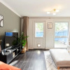 Отель The Chiswick Escape - Lovely 2bdr House With Garden, фото 7