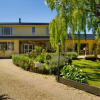 Отель Swan House, фото 1