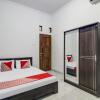 Отель OYO 91243 Bina Syariah Guest House, фото 4