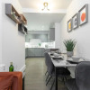 Отель Elliot Oliver - Luxury 2 Bedroom Regency Apartment With Parking & EV Charger, фото 11