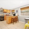 Отель Cherry Lane - 3 bedroom brick home, фото 8