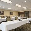 Отель Country Inn & Suites by Radisson, St. Cloud East, MN, фото 17