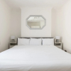 Отель Guestready - Brighton Centre Seaside Townhouse, фото 2