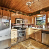 Отель Smoky 2 Bedroom Cabin, фото 3