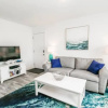 Отель Calming Waves - 2 1 Condo 1 Block From Beach, фото 4