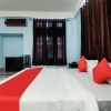 Отель OYO 17077 Elegant Guest House, фото 11