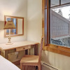 Отель Ski-in 1br  Steps To Gondola + Main St, Sleeps 4 1 Bedroom Condo by RedAwning, фото 6