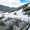 Отель Spacious Slope-side Ski-In Ski-Out Town Home, Private Garage - ER12 by Redawning, фото 19