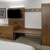 Отель Holiday Inn Express & Suites Warrensburg North, an IHG Hotel, фото 19