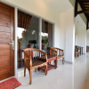 Отель RedDoorz near Tanjung Benoa Beach, фото 6