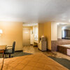 Отель Days Inn & Suites By Wyndham Tulsa Airport, фото 7