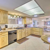 Отель 55 + Apache Junction Home: Patio & Mountain Views, фото 12
