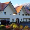 Отель Bella Vista Motel Fox Glacier в Фокс-Глейшере