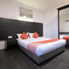 Отель OYO 818 Hotel 11, фото 2