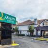 Отель Quality Suites Atlanta Buckhead Village North в Атланте