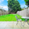 Отель Large Family House With Garden Close to Birmingham, фото 16