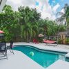 Отель Conch Cottage Pool Home, фото 16