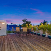 Отель Chic 8BR with Heated Pool & Waterview, фото 25