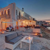 Отель Seafront Brand New Studio in Little Venice of Paros, фото 1