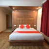 Отель OYO 11552 Hotel Rising Star, фото 1