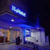 Отель H plus Hotel powered by Cocotel в Кесон-Сити