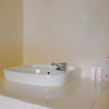 Отель Hj. Aniek Residence by OYO Rooms, фото 16