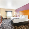 Отель La Quinta Inn Ste Ada, фото 3