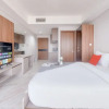 Отель Good Place And Comfy Studio Apartment At The Smith Alam Sutera, фото 3